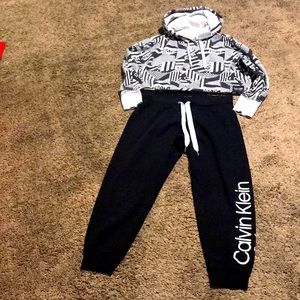 Calvin Klein black & gray hoodie sweatsuit Sz.medium
